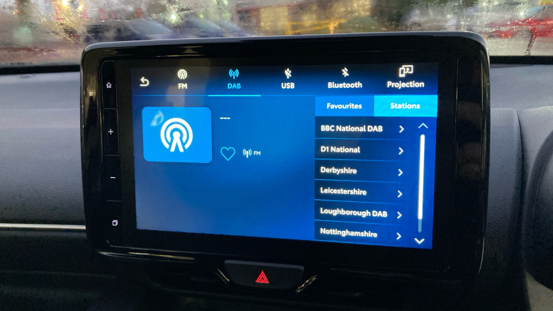 Toyota Yaris 1.5 Hybrid Icon 5dr CVT Hybrid Hatchback